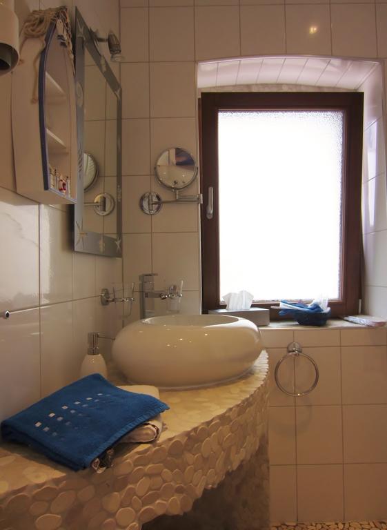 Cleo'S Hotel Kallstadt Pokoj fotografie