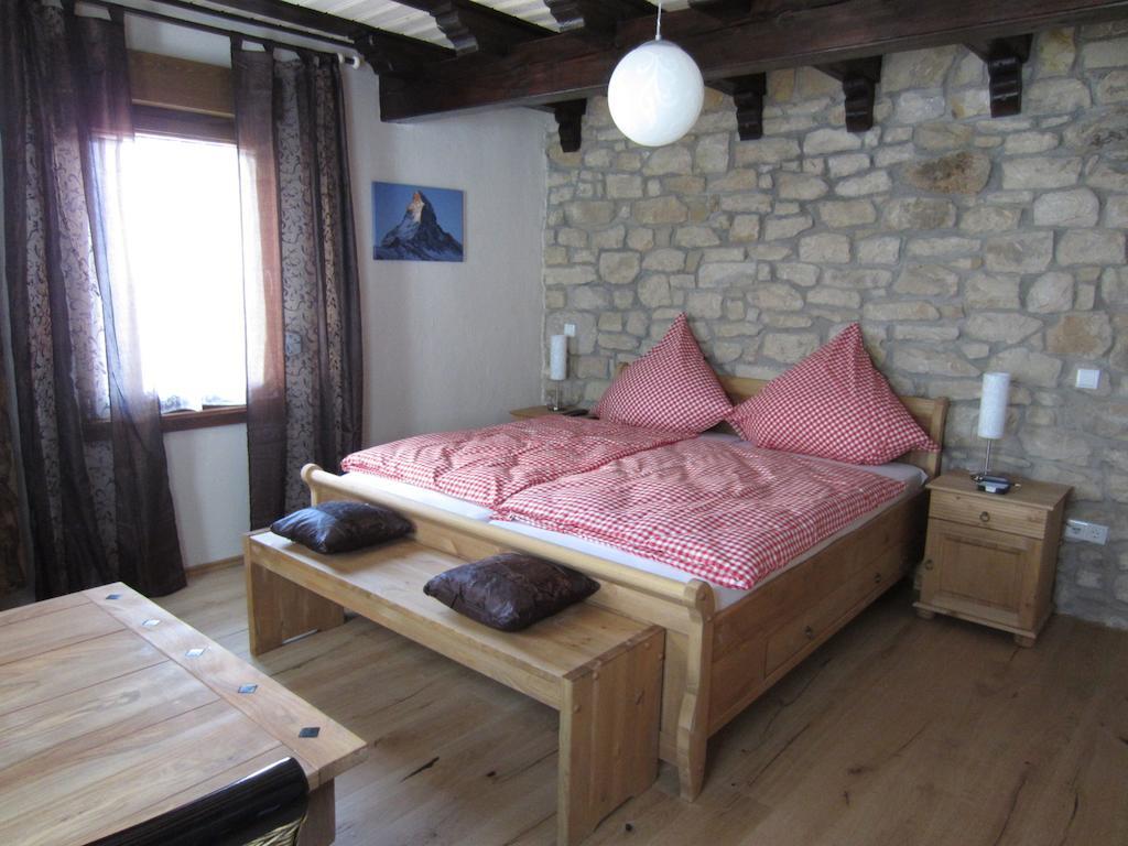 Cleo'S Hotel Kallstadt Pokoj fotografie