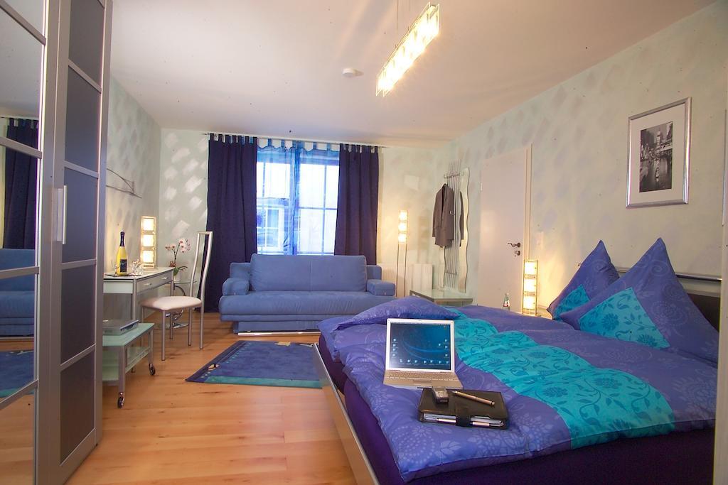 Cleo'S Hotel Kallstadt Pokoj fotografie